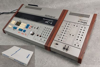 Roland-MC-4b Sequencer & OP-8 Interface !